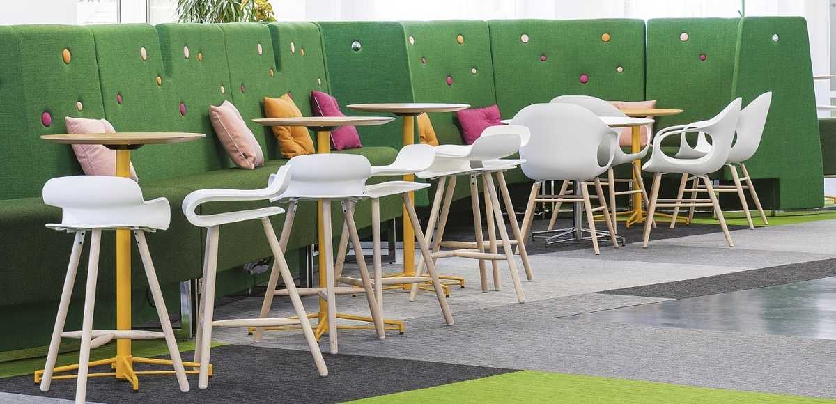 BCN design Harry&Camila KRISTALIA バースツール BCNデザインバースツール by Kristalia、デザイン Harry&Camila