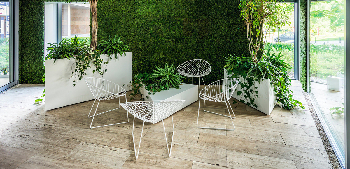 Arper の Leaf：室内外で使える象徴的な家具