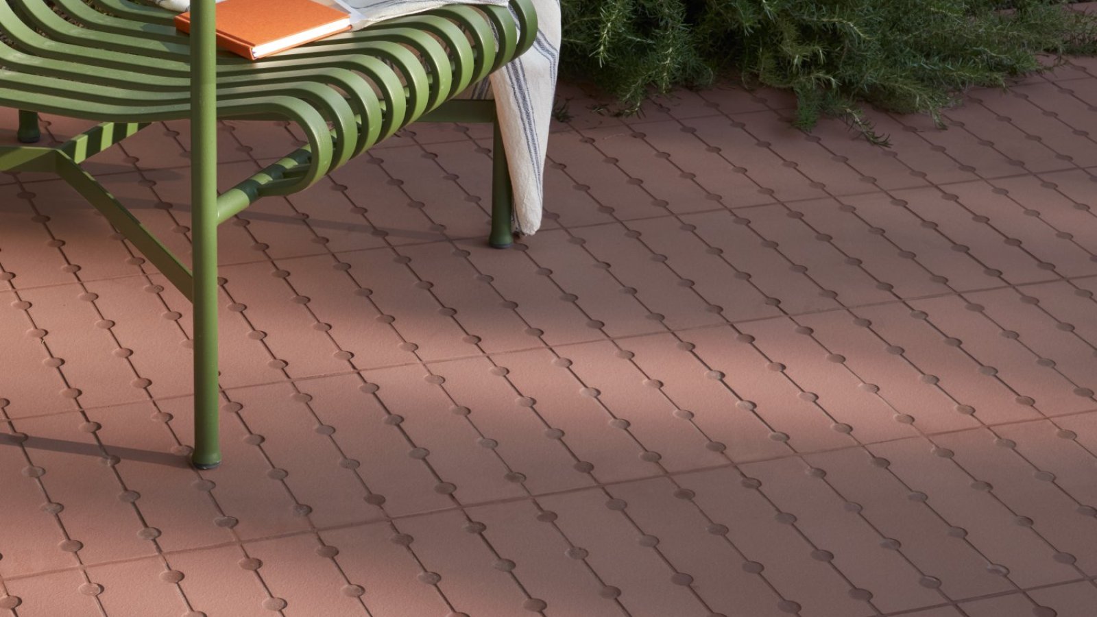 Mutina の Osso & Bottone タイル表面