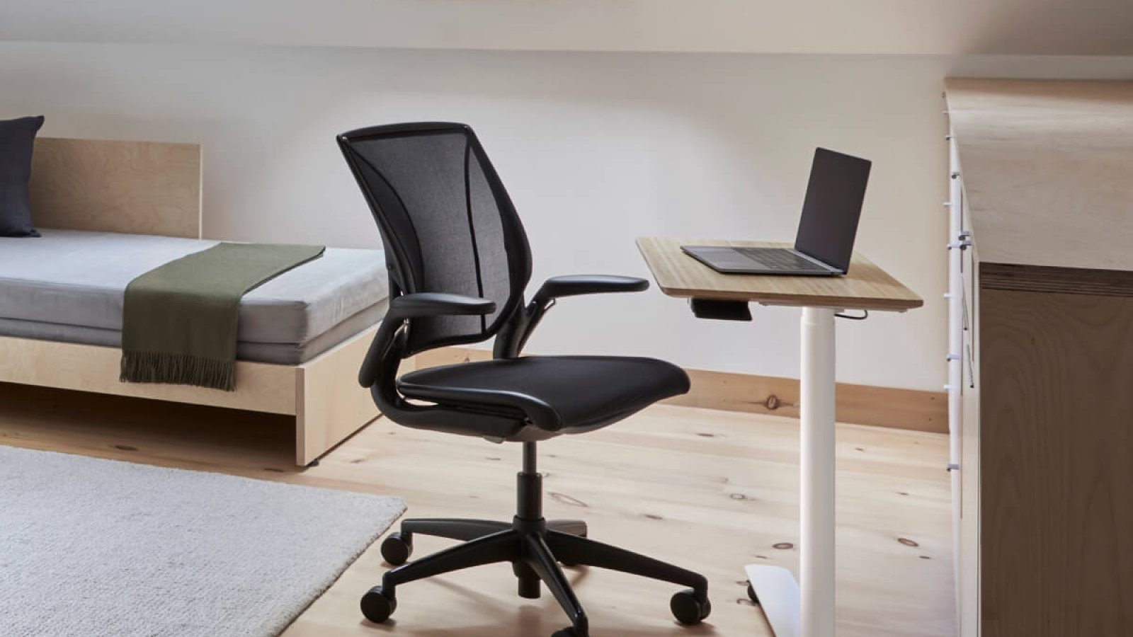 タスクチェア World LM、ニールス・ディフリエント設計、Humanscale 製