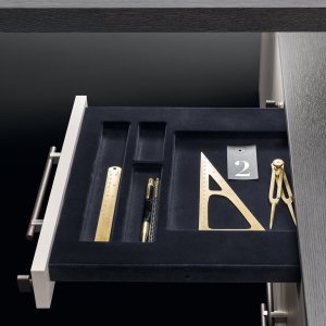Arche 天板のフラップ式電源モジュール