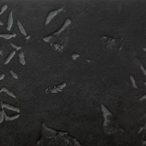 人通りの多いオフィスゾーンの Chymia 床