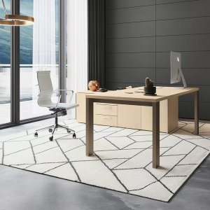GO 会議テーブルの top access とポーチ