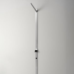 洗面上のCea Design製Cut Plus壁付水栓