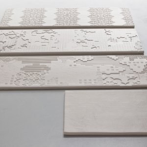 Mutina の Bas-Relief Code 26.5x18 の床