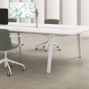 角ベース支柱 2 本の E-Place ミーティングテーブル 300 x 120