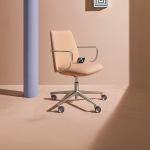 Elinor のアルミダイカスト製肘掛け