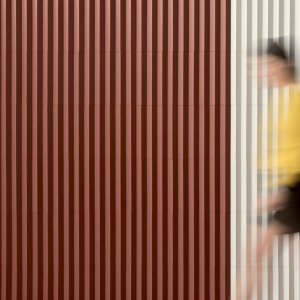 Rombini の桟の三角断面のクローズアップ