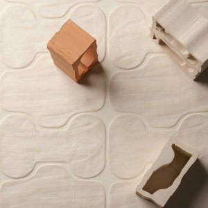 Mutina の Sand Matt 30×30 を床に張った例