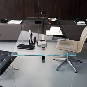 Air Desk の背面塗装クリスタル天板