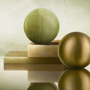 壁付の操作部に付く Perle のセミパール