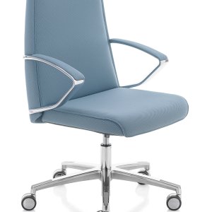 Kastel Klivia の背の裏側