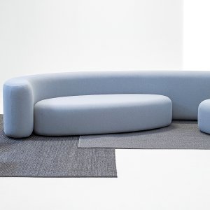 LaCividina の Lisse ソファを正面から全景で
