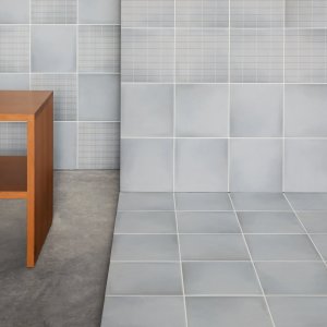 Aurore Charcoal Grid S 細かい格子のディテール