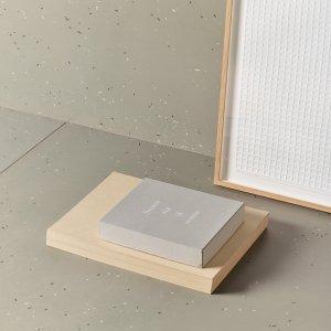 目地2ミリで施工される Primavera 120x120