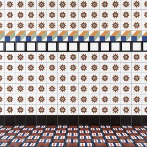 Du Pasquier がデザインした Spring Terracotta 柄