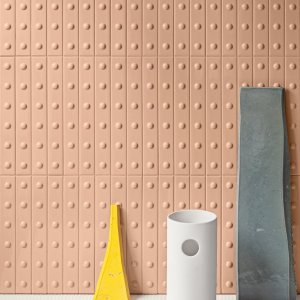 Punto Up Glossy Brun ブラウンの貫入釉ピース Mutina