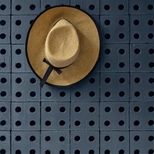 マット塗装の Bloc Grey ブロック