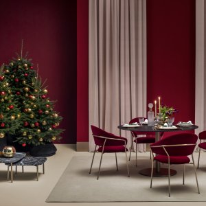 Pedrali Buddy 214 のプーフ、110×55 cm