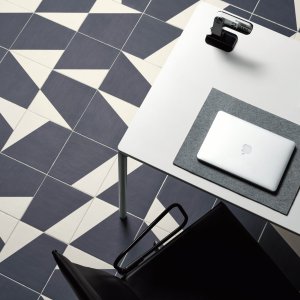 Barber と Osgerby のグラフィック柄