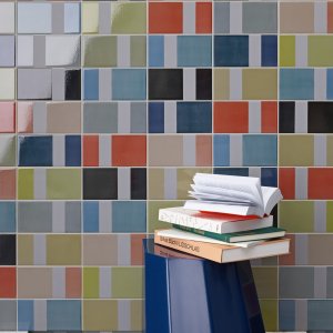 絵画的な Diarama 壁のレセプション