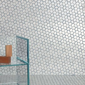 Mutina の Botanica マットモザイクの床