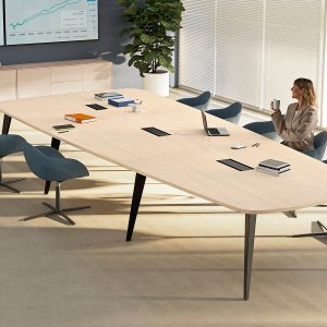 Pigrecoデスクのコンパス脚の側面