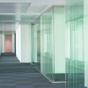 オーク仕上げのW80パネルウォール