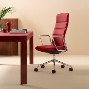 後ろから見た That’s it Executive の張った背