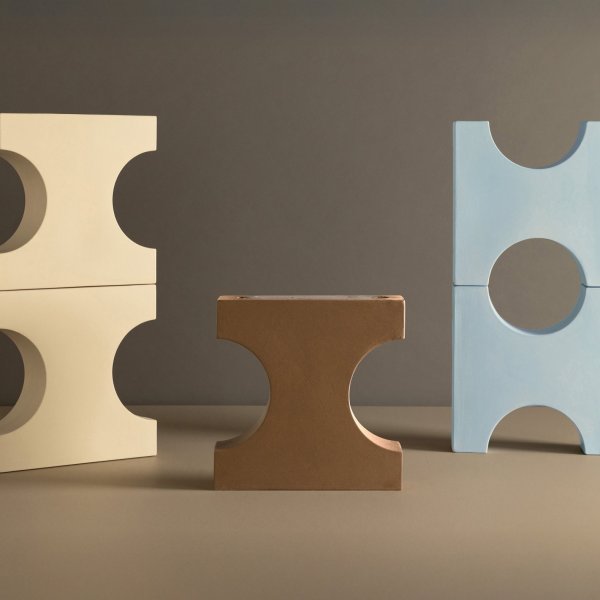 Mutina のデザイナータイルによる床と壁面を用いた企業レセプション